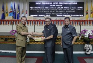 DPRD Lampung Terima Dokumen Kebijakan Umum APBD (KUA) dan Prioritas Plafon Anggaran Sementara (PPAS) RAPBD Perubahan Provinsi Lampung T.a 2019