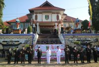 Peringati HUT RI ke 76 Bupati-Forkopimda Tanggamus Gelar Upacara dan Ziarah Makam Pahlawan. Ist