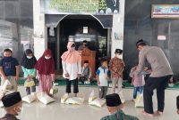 Peringati Maulid Nabi, Polres Tanggamus Santuni Anak Yatim dan Keluar Prasejahtera. Ist