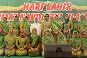 Wakil Gubernur dan Ketua TP PKK Provinsi Lampung Menghadiri Harlah ke-76 Muslimat NU Pringsewu