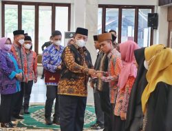 Arinal Melepas Kafilah Provinsi Lampung yang Akan Mengikuti MTQ Nasional ke-29 di Kalimantan Selatan