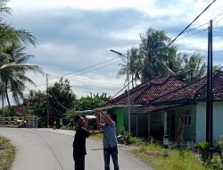 Ketua LPKSM: “Awas Bahaya! Kabel menjuntai Dijalan Raya Desa Kota Jawa”