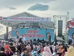 Antusias Masyarakat Hadiri Konser Musik Gebyar Indonesia Maju Prabowo-Gibran Di Pesawaran