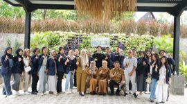 mahasiswa Darmajaya melakukan kunjungan ke tempat wisata Lembah Hijau yang ada di Kota Bandarlampung