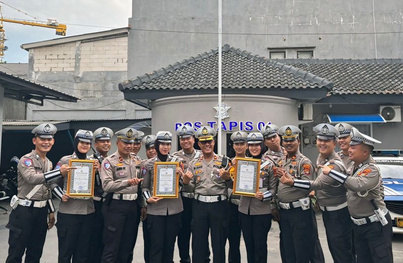 Kasat Lantas Polresta Bandar Lampung Foto Bersama Anggota