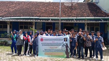 Posbakumadin Lampung Beri Penyuluhan Hukum Pidana Anak dan Kejahatan Digital di SMK Pelita